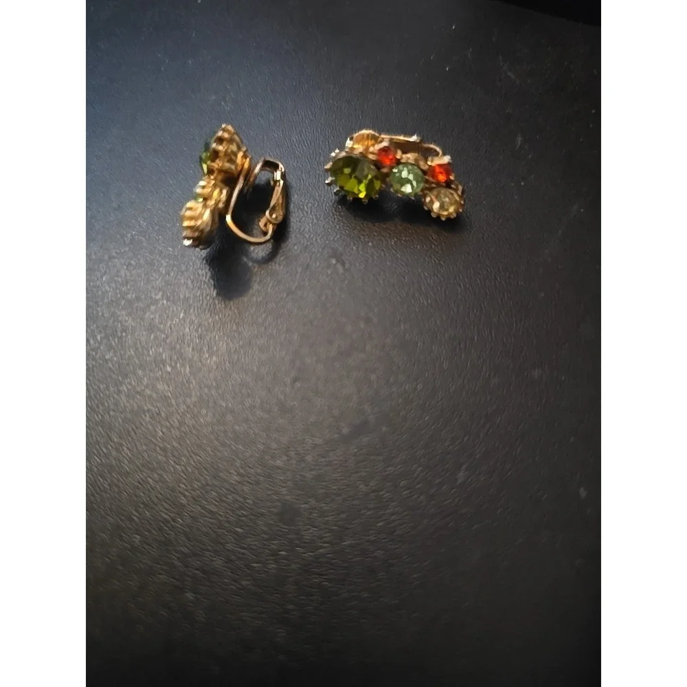 Vintage~ Clip Earrings ~Goldtone ~Various Color Stones - Picture 4 of 4